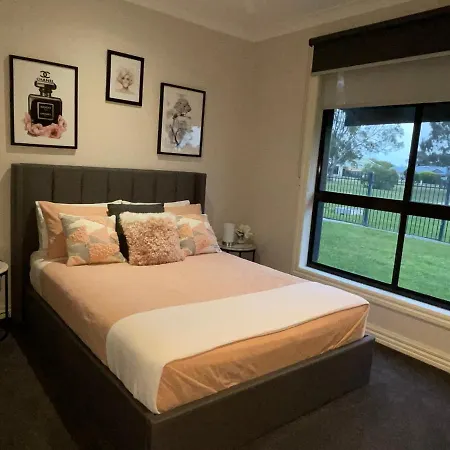 Luxury At Linthorpe Villa Yarrawonga Exterior photo